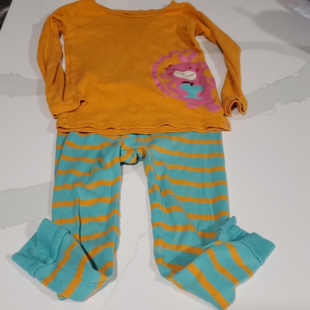 Baby Gap 2 Piece Pajama Set Size 3T